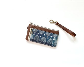 Southwestern Indigo Arrow Wristlet, Small Purse, Smartphone Wallet