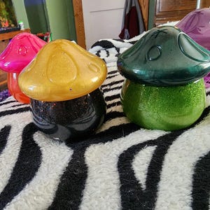 Epoxy Resin Mushroom Jar