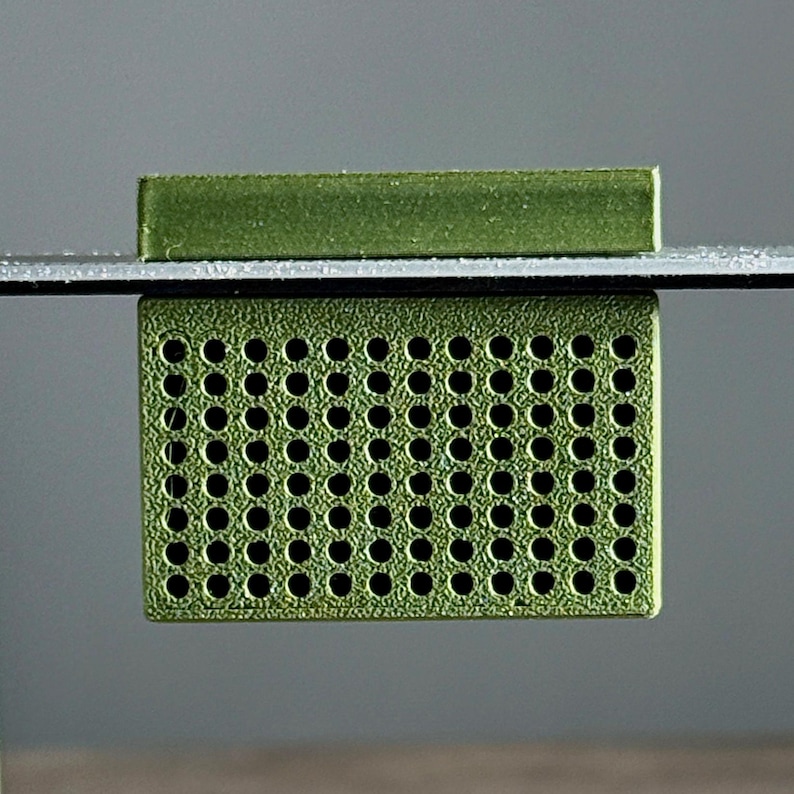 Vented back Magnetic Hygrometer Mount accurate readings