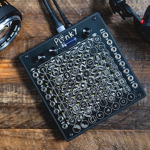 Estuche Thonk PLINKY Synth Shell: marco protector duradero impreso en 3D para sintetizador PLINKY: opciones de color personalizadas.