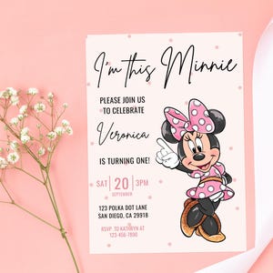 Minnie Maus Geburtstagseinladung, Minnie Maus Party Einladung, Mädchen Punkte groovy Ballon ein Willkommensschild Lebensmitteletiketten Hot Diggity Hund Bild 3