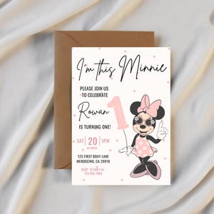 Invitación de primer cumpleaños de Minnie, fiesta de Minnie Mouse, invitación de primer cumpleaños, descarga instantánea digital de cumpleaños de niña, globo con lunares rosados imagen 2
