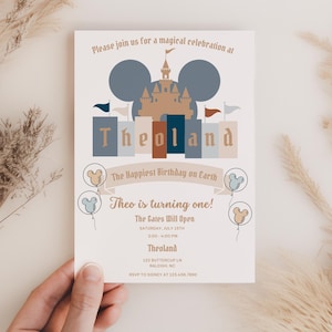 Invitación de cumpleaños para niños más feliz del mundo, invitación de cumpleaños con arcoíris pastel vintage, globos del castillo de Mickey Mouse. Primero 1.º 2.º 3.º 4.º 5.º imagen 1