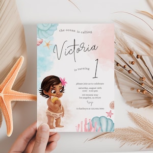 ベビーモアナの誕生日招待状、モアナの1歳の誕生日パーティー、ルアウモアナの招待状、1歳2歳の誕生日、ヘイヘイの海の呼びかけ、プアの波の水彩画