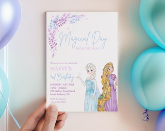 Puede incluir: Una tarjeta de invitación blanca con un diseño floral morado e ilustraciones de Elsa y Rapunzel de la película de Disney Frozen. El texto de la tarjeta dice "Magical Day is on the way!" y "Please join us to celebrate Maeve's 3rd Birthday".