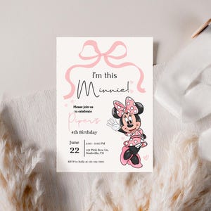 Invitation 4e anniversaire de Minnie, fête de Minnie mouse, quatrième anniversaire de fille numérique téléchargement immédiat noeud rose de quatre ans, je suis cette minnie