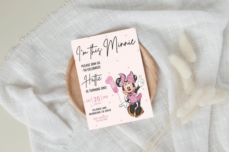 Invitación de primer cumpleaños de Minnie, fiesta de Minnie Mouse, invitación de primer cumpleaños, cumpleaños de niña, descarga instantánea digital, globo de puntos rosas, un año imagen 3