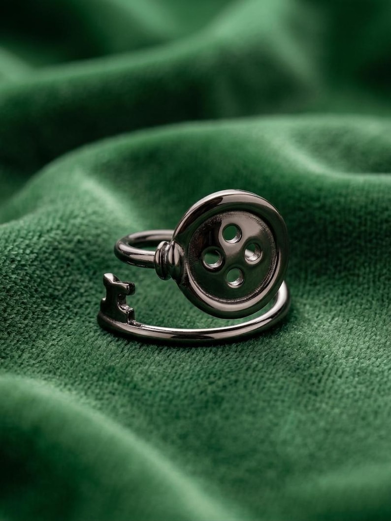 Button Key Ring, Button Key, Portal Key, the Beldam, Key Jewelry ...