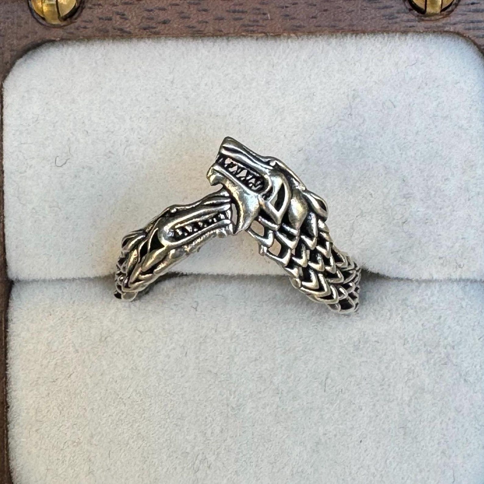 Wolf Crown Ring, Direwolf Ring, Crown Ring, Cosplay Ring, house dragon ring - 5US