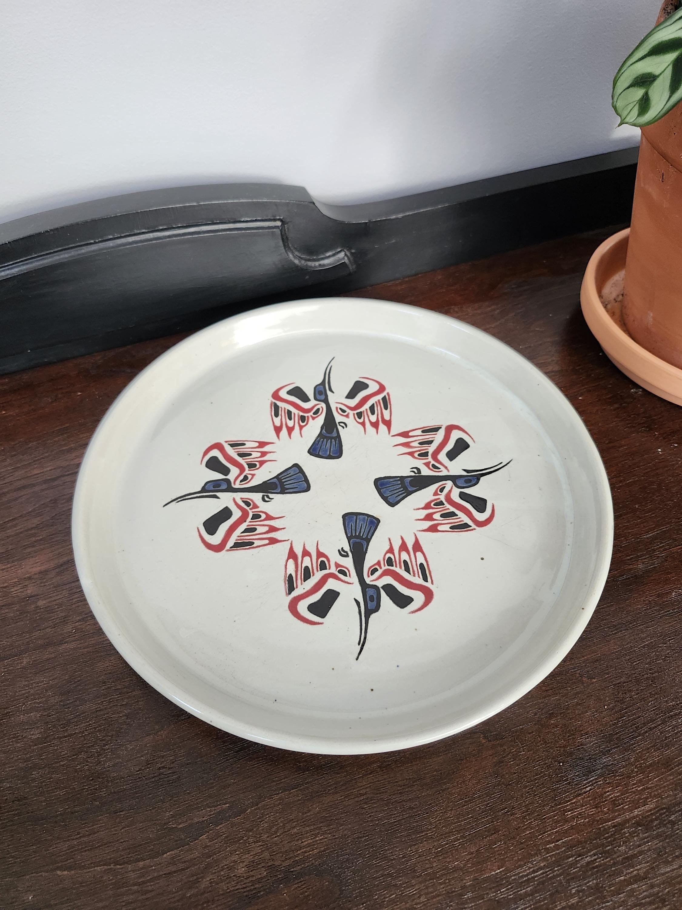 PHAYAH Native American Patterns Bone Porcelain Decorative Plate Durable Smooth And Perfect Decoration For Home, Office And Coffee Shop 6in