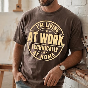 T-shirt med humor för distansarbetare, rolig gåva för hemmet