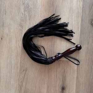Handmade Leather Flogger Sturdy Whip 50 Long Tails