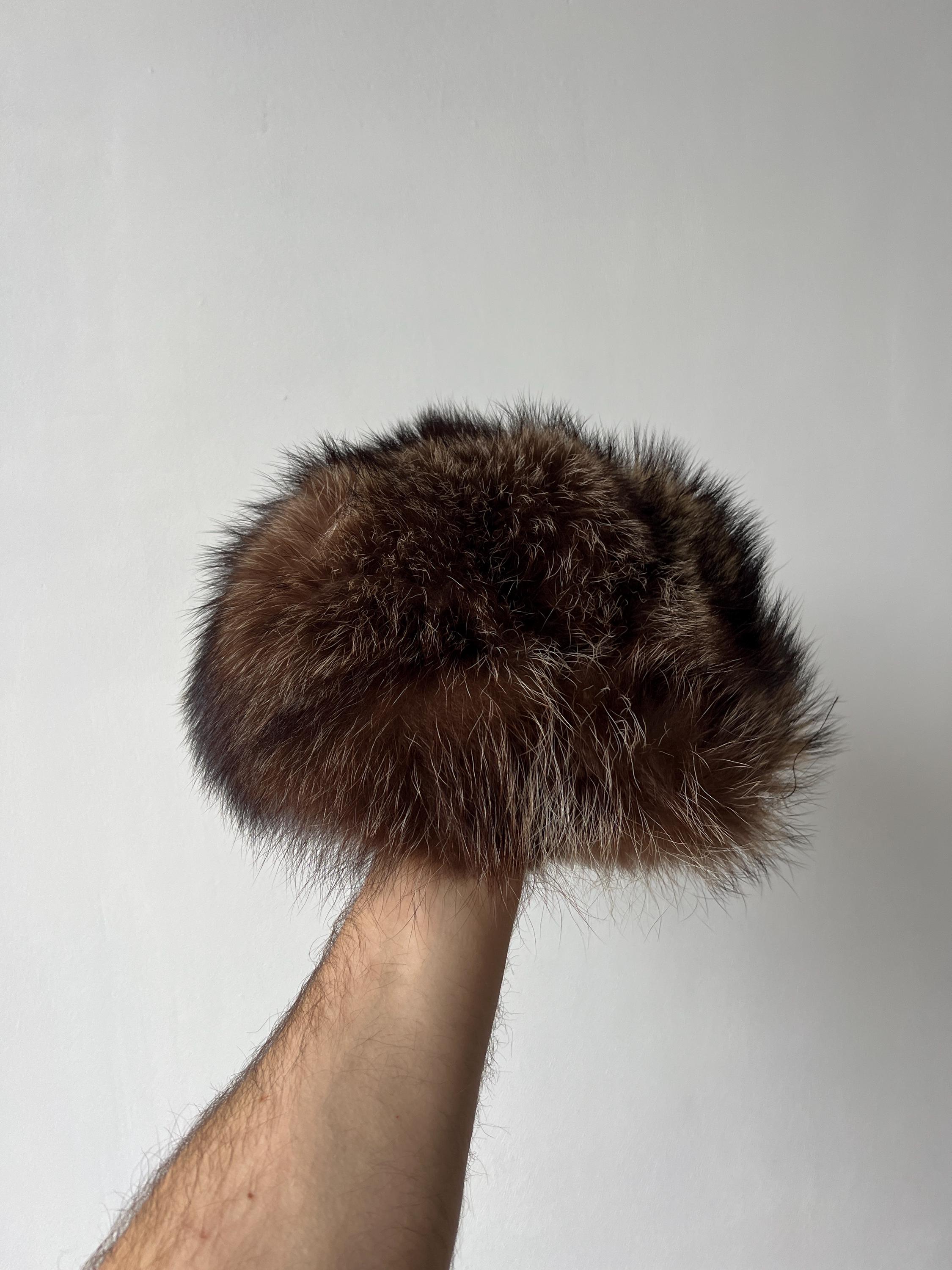 Vintage ANDRE Canadian Fur Hat Made in Canada - Etsy display picture 2