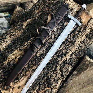 Custom Handmade old Medieval sword High Carbon Steel Viking Sword with Leather Scabbard Leaf Spring Sword Best men Gift for boyfriend,Father