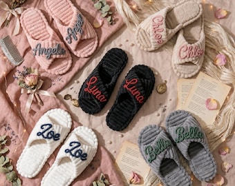 Pantoufles personnalisées, chaussons en peluche avec nom personnalisé, chaussons brodés, cadeau de chaussons de spa confortables pour elle, chaussons de demoiselle d'honneur