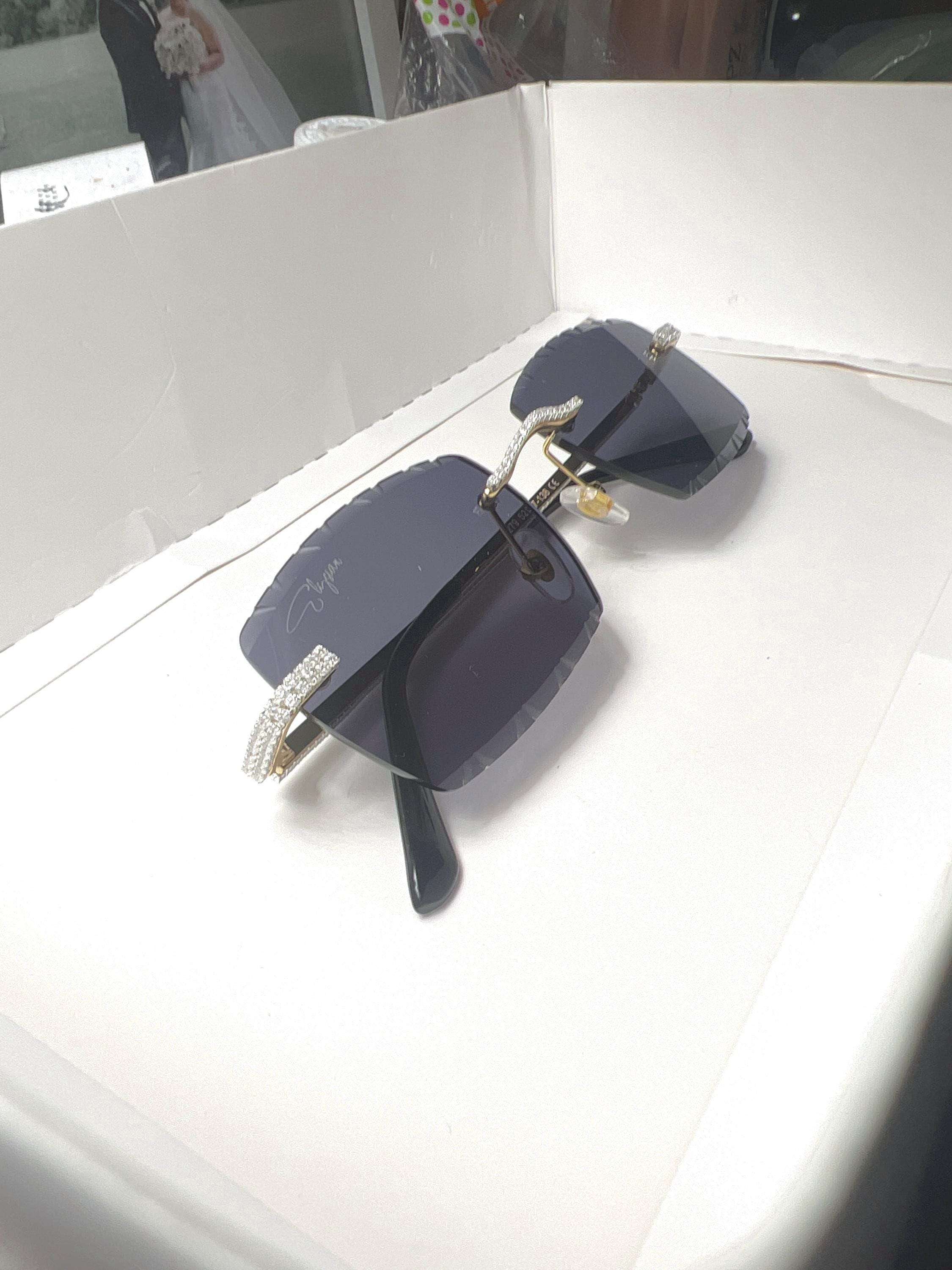 Cartier glasses black buffs outlet