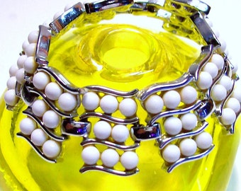 Vintage Silver tone White Bead Bracelet