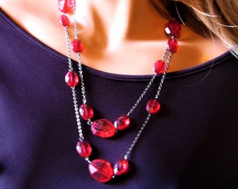 Silver Tone Burgundy Acrylic Crystal Bead Chain Necklace