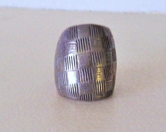 Vintage Silver Bold Ring Sz 6