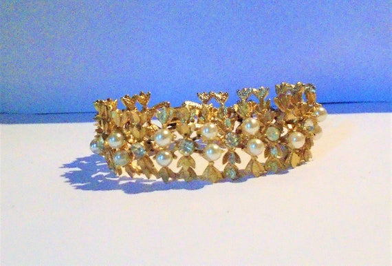 Sarah Coventry Gold Tone Pearl Rhinestone Link Br… - image 6