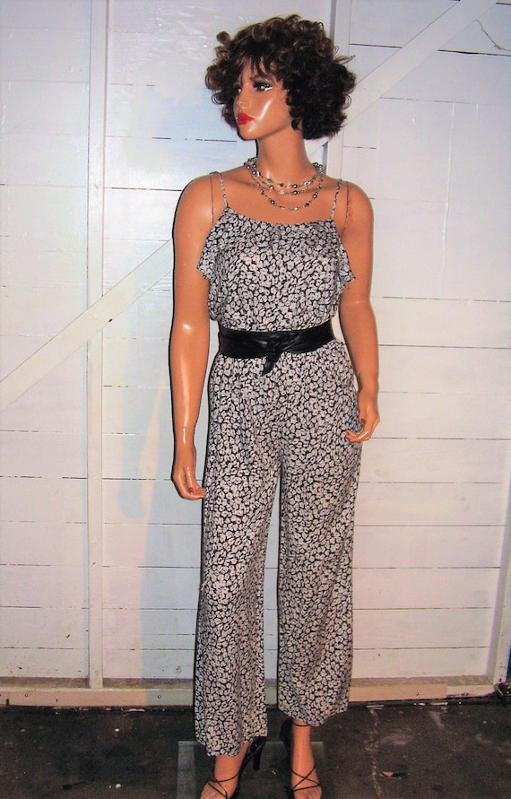 Vintage Timing Black White Floral Jumper S Gem