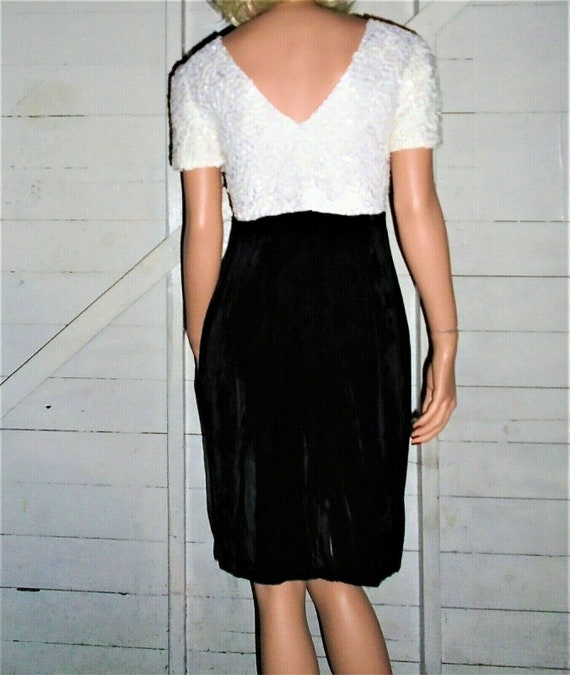 Vintage Late Edition Black Velvet White Sequin Dr… - image 4