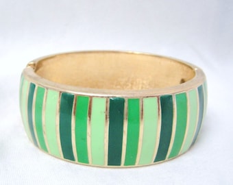 Vintage Gold Tone Green Striped Clasp Bracelet