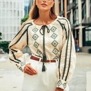 Blusa Vyshyvanka de algodón bordado – Camisa boho popular ucraniana