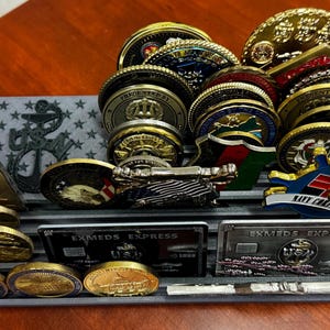 3D Printed US Navy inspired and Custom Military Décor Challenge Coin holder