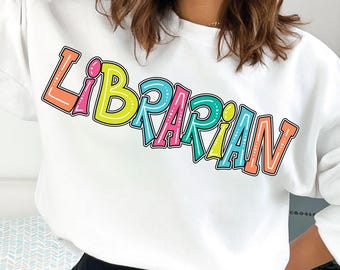 Insegnante bibliotecario PNG, Disegni colorati per magliette da bibliotecario, Design scolastico per libri di biblioteca, Bibliotecario per il ritorno a scuola, Design per sublimazione della biblioteca