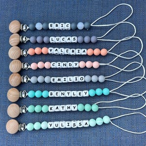 personalized baby pacifier holder, pacifier clip, baby shower gift, boy, girl, baby gift