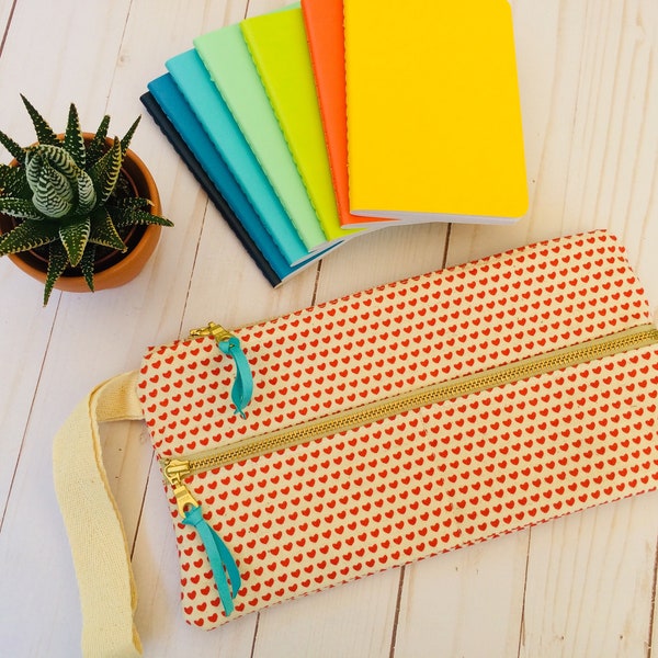 Cartera de Corazones de Lino; Pulsera de lino; Bolsa con cremallera; Monedero; Embrague Boho; Monedero Casual; Regalos para las mujeres; Amor; Embrague de dama de honor de corazones rojos