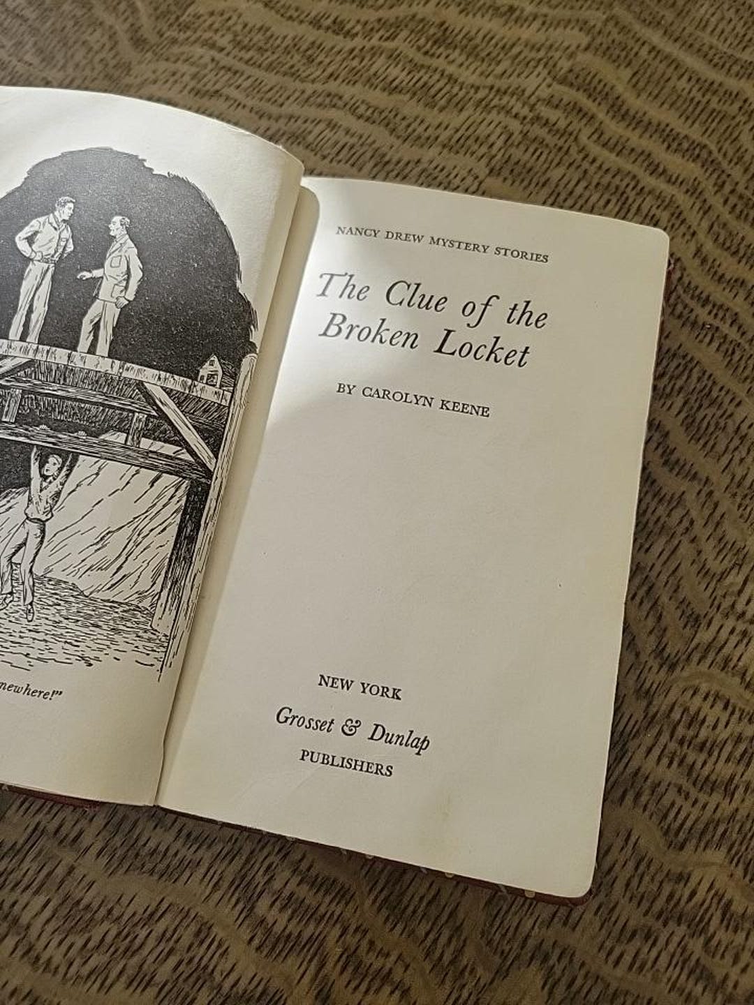 1965 Nancy Drew the Clue of the Broken Locket keene