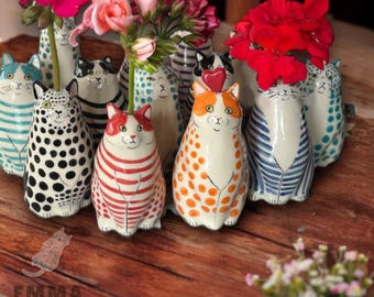 Resin Cat Vase with Polka Dots | Cute Bud Holder for Desk, Shelf, Table and Home Decor | Perfect Gift for Cat Lovers | Single Stem Vase
