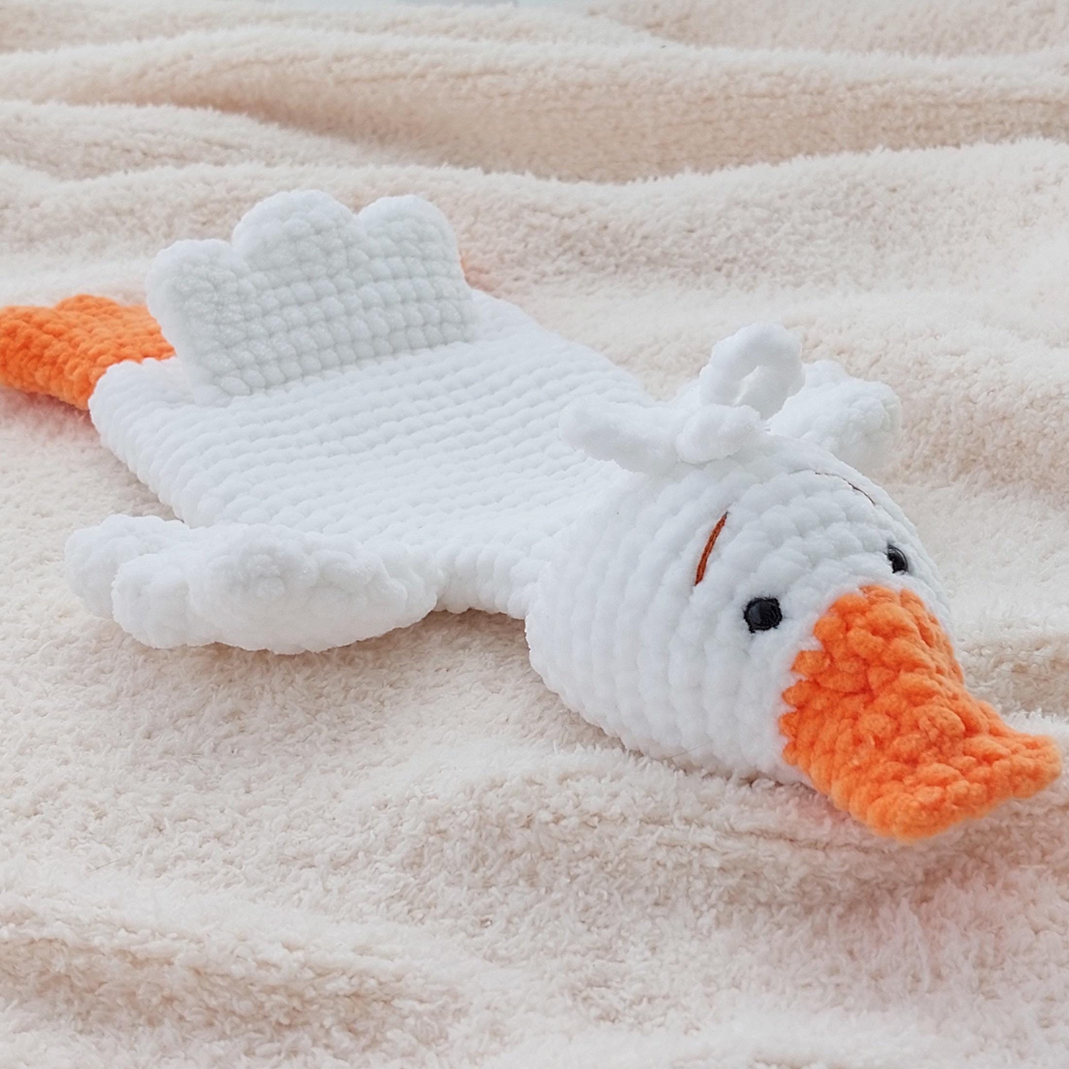 Lovey Crochet Pattern, Amigurumi Goose, Crochet Hug, Goose Snuggler, Amigurumi Duck, tutorial PDF in English, Plush Toy, Goose for baby