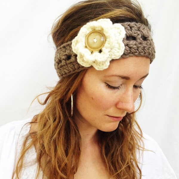 CABEZA topo de Aubrey abrigo - accesorio Neutral, caliente, todos los días, media embutidora, hecho a mano, ganchillo, lana acrílica, flor marfil, mujeres.