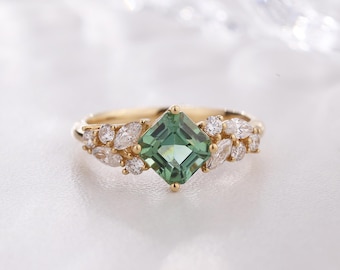 18k Gold Grüner Turmalin Diamant Ring: Edelstein im Smaragdschliff