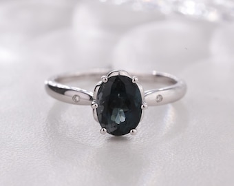 18k Gold Oval Blau Grün Turmalin Ring mit Diamant Akzenten