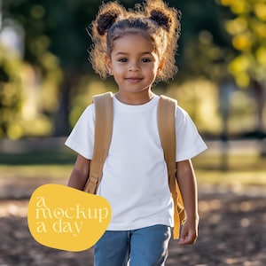 Maqueta de camiseta Bella Canvas 3001T para niña negra / Maqueta de camiseta para niña negra / Afroamericana / Maqueta de camiseta Bella Canvas para niña negra / Estilo de vida infantil