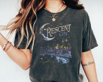 Camisa Crescent City Comfort Colors, regalo para amantes de los libros