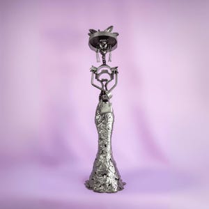 Escultura Metálica Mexicana de La Catrina Hecha a Mano &quot;Reina del Acero&quot; Materiales Reciclados Arte Mexicano Moderno