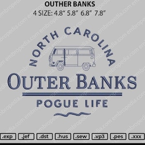 Może przedstawiać: Haftowany wzór przedstawiający zabytkowy samochód dostawczy z tekstem "North Carolina Outer Banks Pogue Life" w niebieskiej kolorystyce. Dostępny w czterech rozmiarach: 4,8 cala, 5,8 cala, 6,8 cala i 7,8 cala.