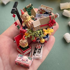 Miniatuur kerstcadeaukaartset op schaal van 1 tot 12
