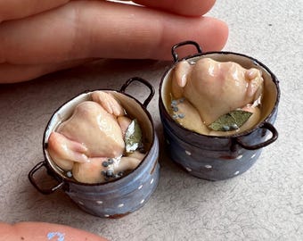 miniature scale 1 to 12. Hen 1 pc
