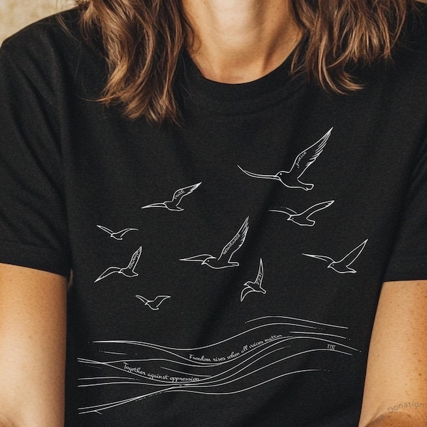 Camiseta política feminista: Activismo sutil con mensaje oculto.