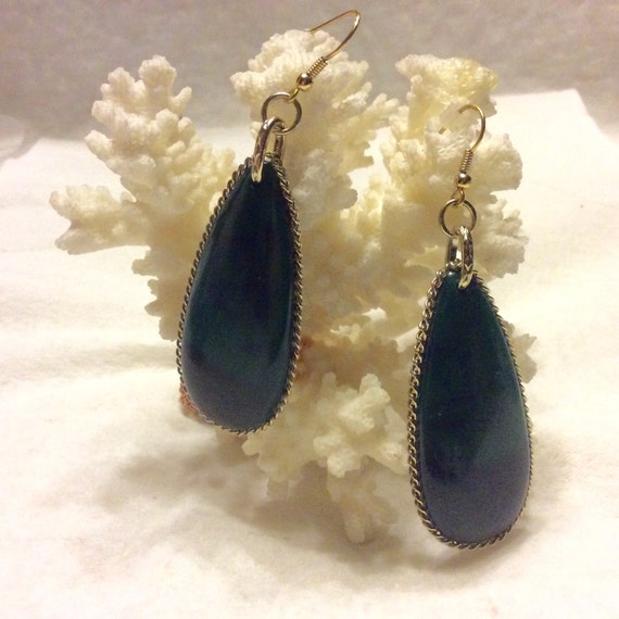 Vintage 1960's marbled acrylic drop dangle earring