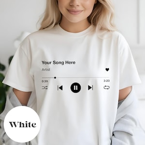 Benutzerdefinierte Song Name Shirt Geschenk zum Geburtstag, benutzerdefinierte Künstler Name Shirt, benutzerdefinierte Lieblingslied T-Shirt, benutzerdefinierte Geschenk Valentinstag, Lieblingskünstler Tee