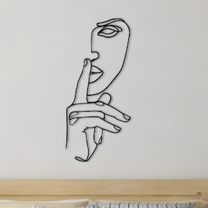 Metal Woman Face Line Art: Modern Wall Hanging