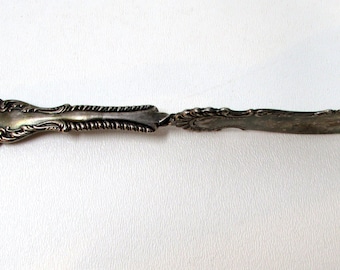 Victorian Twisted Handle Knife Antique butter knife Silverplate Twist handle Wm. A. Rogers 1897 Twisted Handle Knife Ornate Spreader