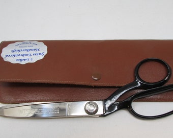 Vintage Wiss Pinking Scissors in Leather Case, 1940s Pinking Shears, Made In USA, Seamstress Sewing Scissors, Vintage Scissors Craft Tools